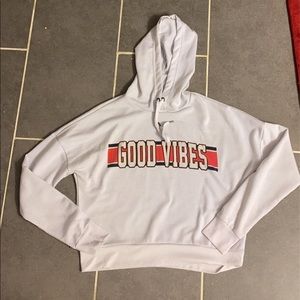 “good vibes” cropped sweatshirt